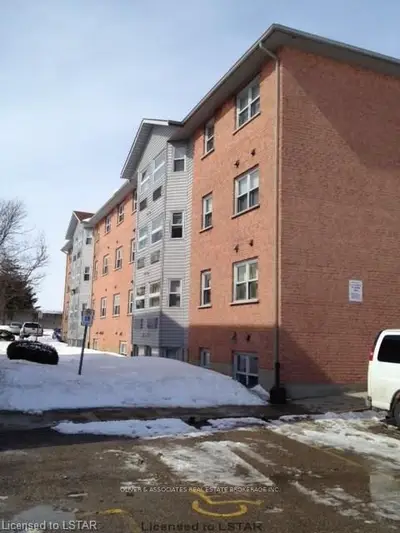 64 Hiawatha Road 12, Woodstock, On N4t 1p2