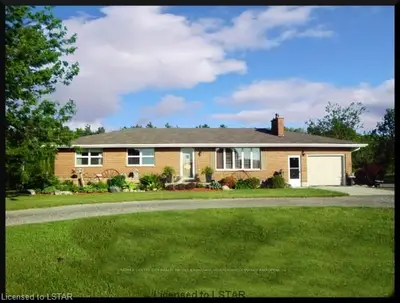 8147 Century Drive, Strathroy-caradoc, On N0l 1w0