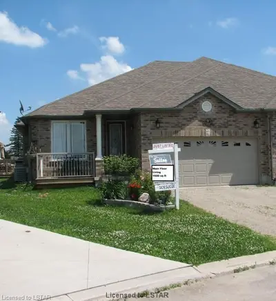 9 Ridgewood Court, Woodstock, On N4t 0c8