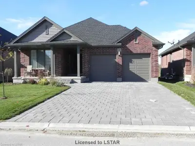 703 Newman Drive, Strathroy-caradoc, On N0l 1w0