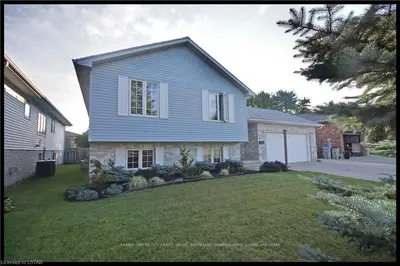 31 LAMANTIA Avenue, Strathroy-Caradoc, ON N7G 3Z5