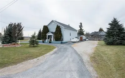 7284 JURA Line, Lambton Shores, ON N0N 1J3