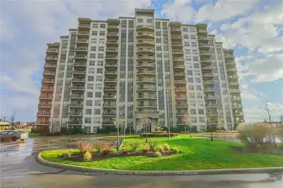 1030 CORONATION Drive 1307, London North, ON N6G 0G5