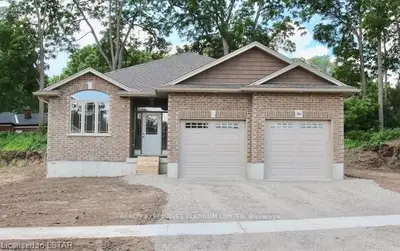 30 WILSON Court, St. Marys, ON N4X 0A2