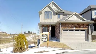 486 SKYLINE Avenue 25, London North, ON N5X 0L1
