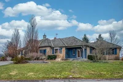 13487 FOURTEEN MILE Road, Middlesex Centre, ON N0M 1P0