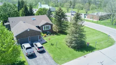 371 Sherwood Avenue S, Central Elgin, On N0l 1b0