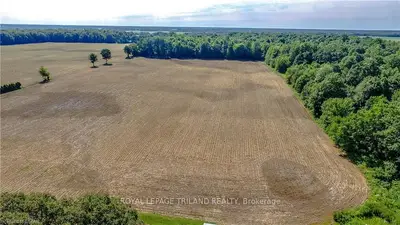 2415 LONGWOODS Road, Southwest Middlesex, ON N0L 2N0