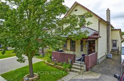 13 Sydenham Street, Woodstock, On N4s 7b3