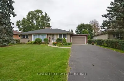 1646 SHARON Drive, London North, ON N6G 2R6