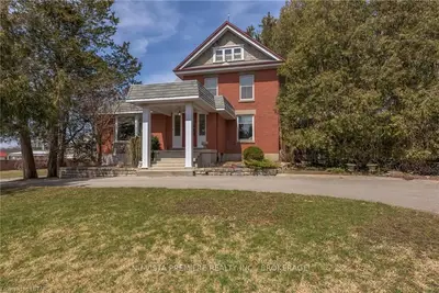 1154 SUNNINGDALE Road, London North, ON N5X 3Y6