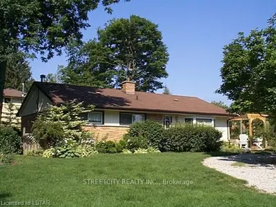 542 ADEVON Avenue, London North, ON N6H 2L6