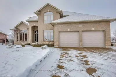 7156 CLAYTON Court, London South, ON N6P 1V3