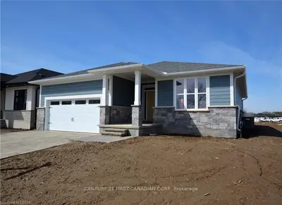 81 KEMP Crescent, Strathroy-Caradoc, ON N7G 0G3