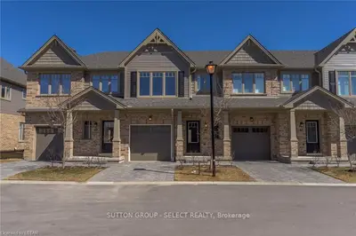 1924 CEDARHOLLOW Boulevard 45, London North, ON N5X 0K3
