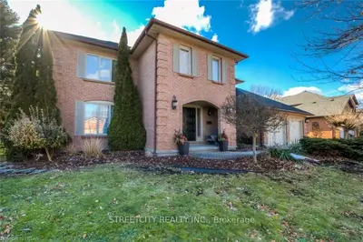 353 GRANGEOVER Avenue, London North, ON N6G 4K8
