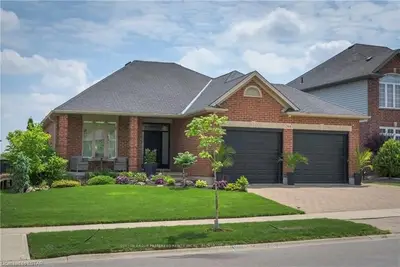 764 LONGWORTH Road, London South, ON N6K 0B5