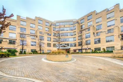 250 SYDENHAM Street 106, London East, ON N6A 5S1