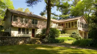 10212 SHORELINE Drive, Lambton Shores, ON N0M 1T0