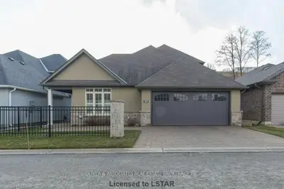 1430 HIGHBURY Avenue N, London East, ON N5Y 6M4