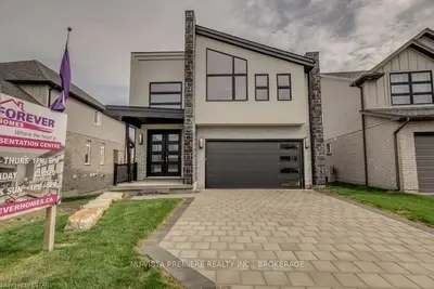 2359 TOKALA TRAIL Drive, London North, ON N6G 0M5