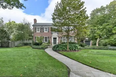 180 CHEAPSIDE Street, London East, ON N6A 1Z8