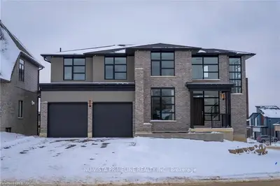 1843 UPPER WEST Avenue, London South, ON N6K 0H9