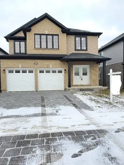 2587 SHEFFIELD Boulevard 23, London South, ON N6M 0G4