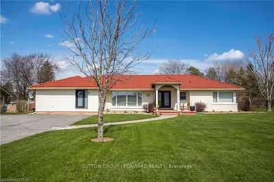 2006 RICHMOND Street, London North, ON N5X 3Z2