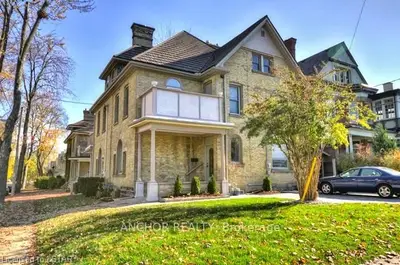 277 HYMAN Street, London East, ON N6B 2G6