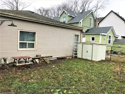 27 ST. ANDREW Street, London North, ON N6H 1Z5
