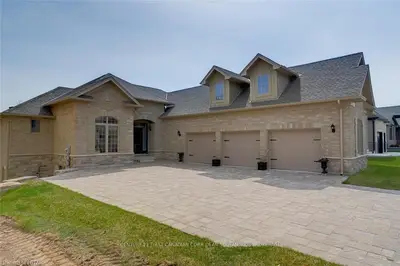 7421 SILVER CREEK Crescent, London South, ON N6P 0G6
