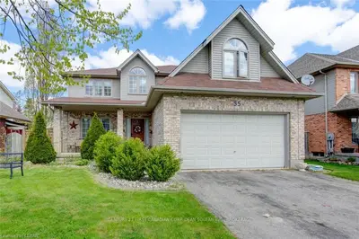 35 TOOHEY Lane, London North, ON N6G 4Y2