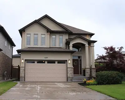6689 NAVIN Crescent, London South, ON N6P 0B7