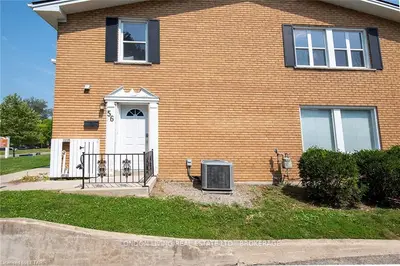 56 ARBOUR GLEN Crescent 18, London East, ON N5Y 1Z9