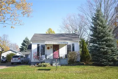 51 MACNAB Street, Lambton Shores, ON N0N 1J0