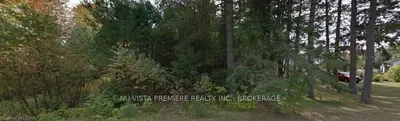 32 SYDNEY Street, Laurentian Hills, ON K0J 1J0