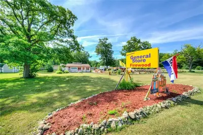 10048 GREENWAY Road S, Lambton Shores, ON N0M 1T0