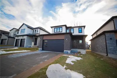1585 DYLAN Street, London East, ON N5V 0B9