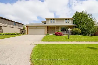 761 VILLAGE GREEN Avenue, London South, ON N6K 1H3
