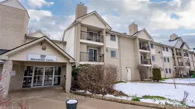 725 DEVERON Crescent 203, London South, ON N5Z 4X3