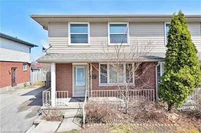 44 AUGUSTA Crescent, London South, ON N6E 2E1