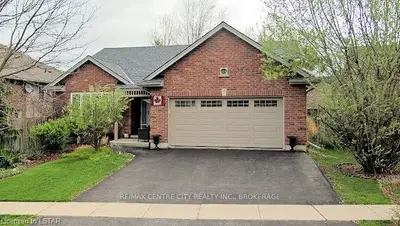 424 Lansdowne Avenue, Woodstock, On N4t 1t9