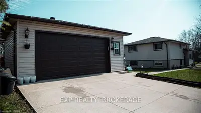 685 Millbank Drive, London South, ON N6E 1Y7