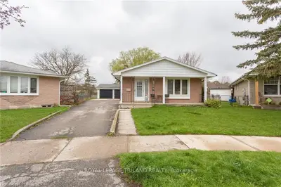 47 DICKENS Avenue, London East, ON N5V 2X9