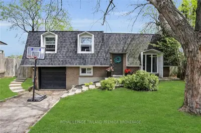 9 BEECHMOUNT Crescent, London South, ON N6E 2J1