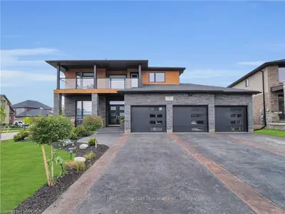 3383 MERSEA Street, London South, ON N6P 0G3