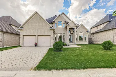 2029 QUARRIER Road, London North, ON N6G 5L9
