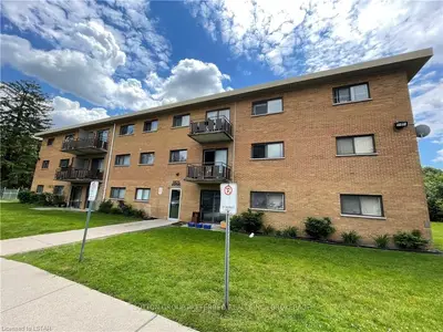 1825 WHITNEY Street 311, London East, ON N5W 2W3
