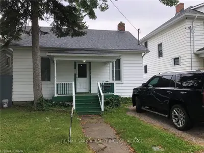 369 WELLINGTON Street, Sarnia, ON N7T 1H7